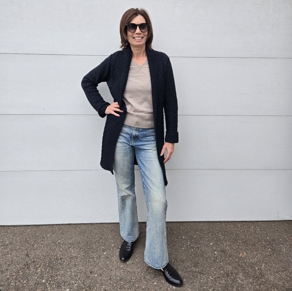 Indigenous 100% Alpaca Cardigan Forest Green Color Made in Peru Size Large - Picture 2 of 16